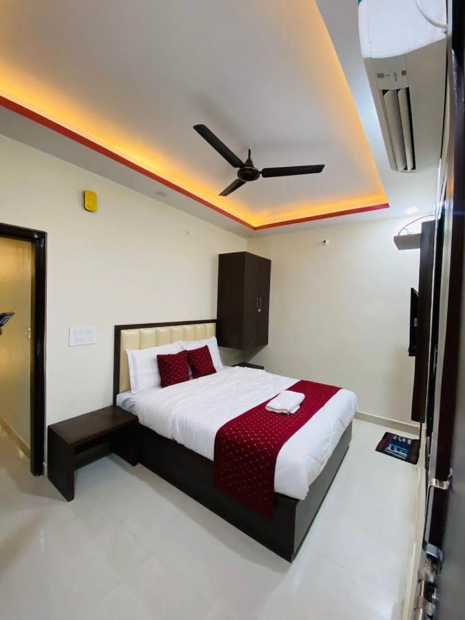 Hotel Grill Inn Lucknow Dış mekan fotoğraf